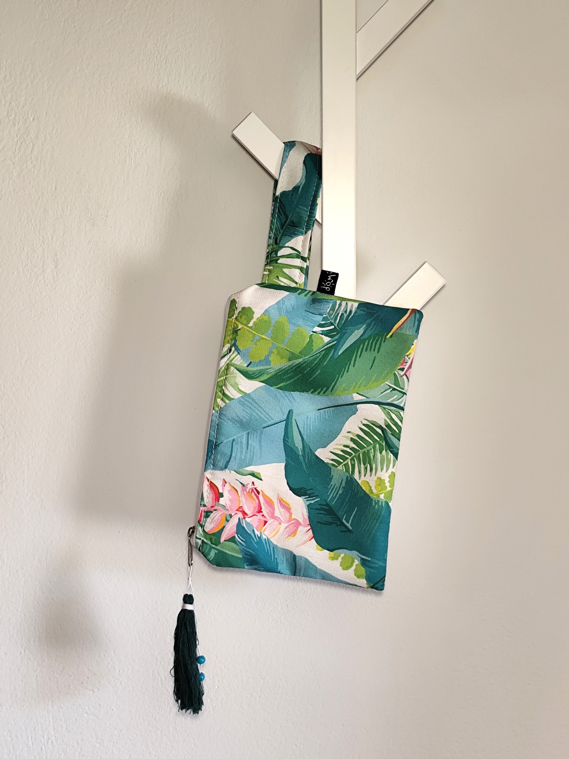 Ηandbag Leaves